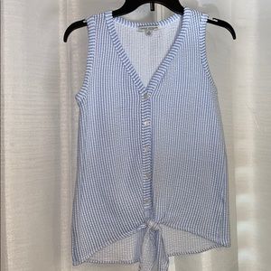 Striped front tie tank